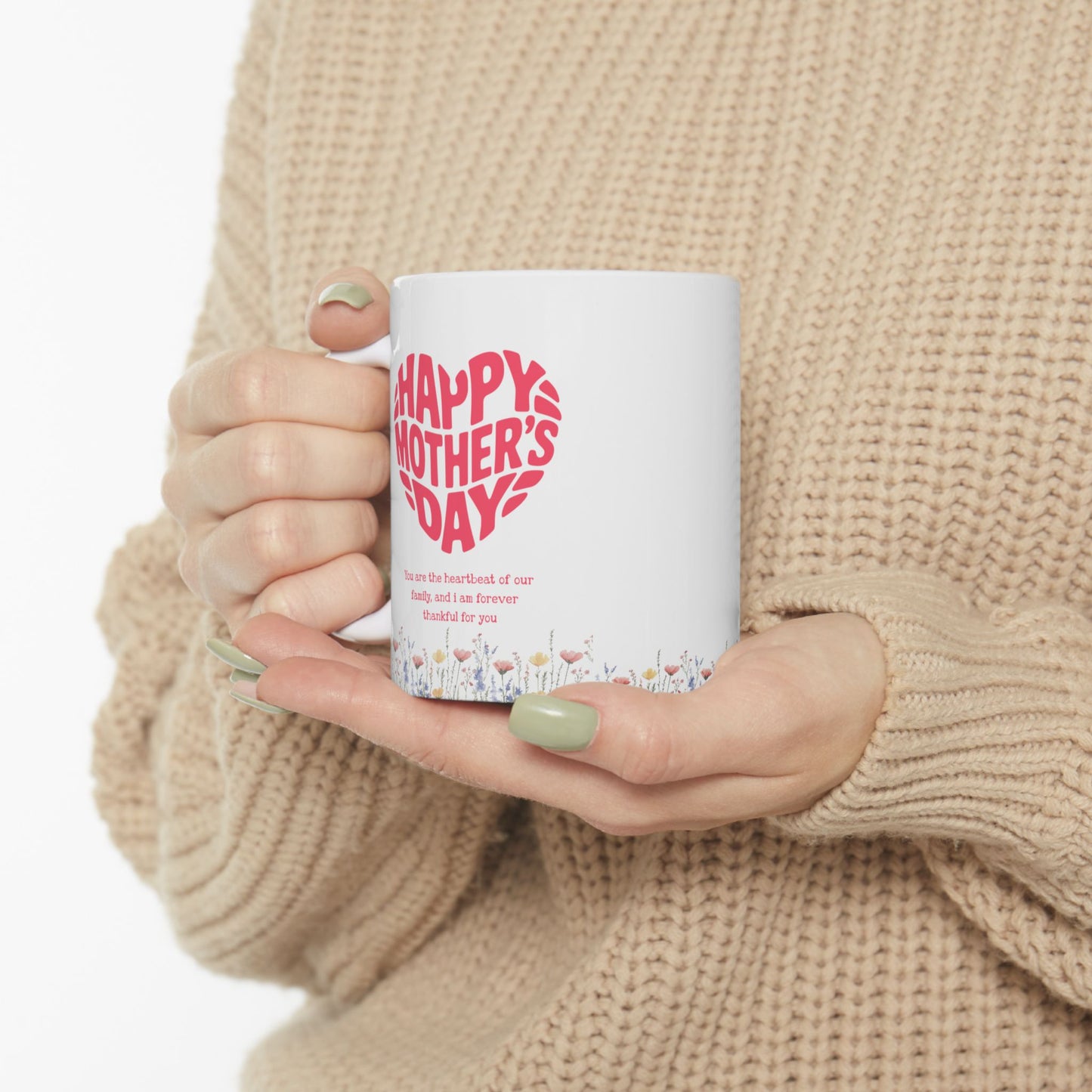 Taza de cerámica floral con texto "Feliz Día de la Madre"