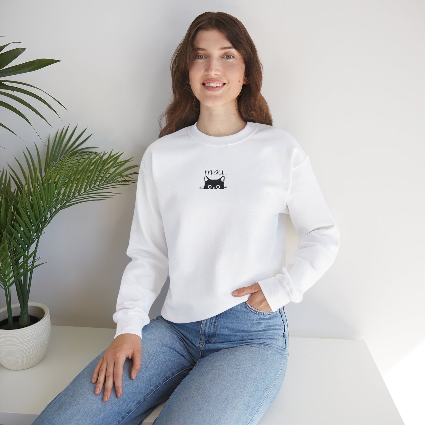 Sudadera unisex de cuello redondo con diseño de gato adorable: perfecta para los amantes de los gatos.