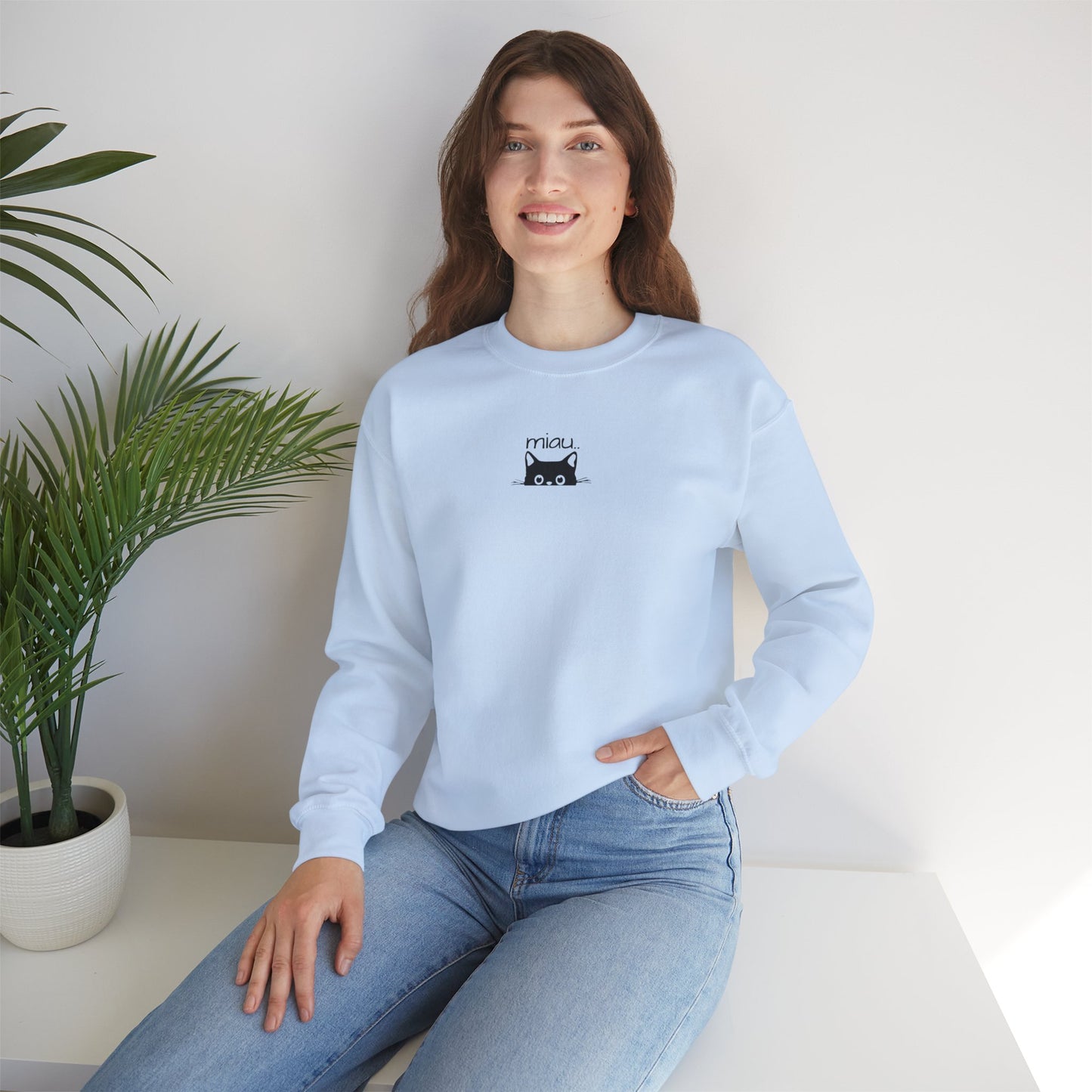 Sudadera unisex de cuello redondo con diseño de gato adorable: perfecta para los amantes de los gatos.