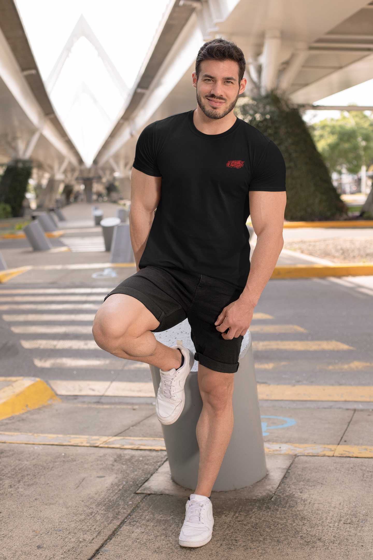 Camiseta unisex informal teñida: perfecta para el día a día.