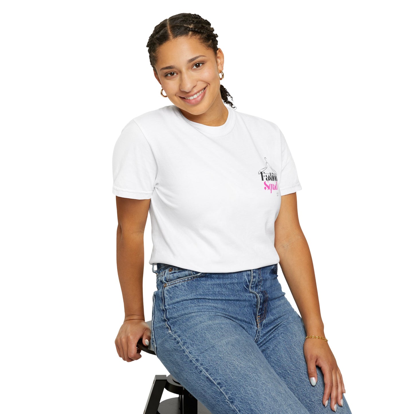 Camiseta unisex teñida con púas de moda