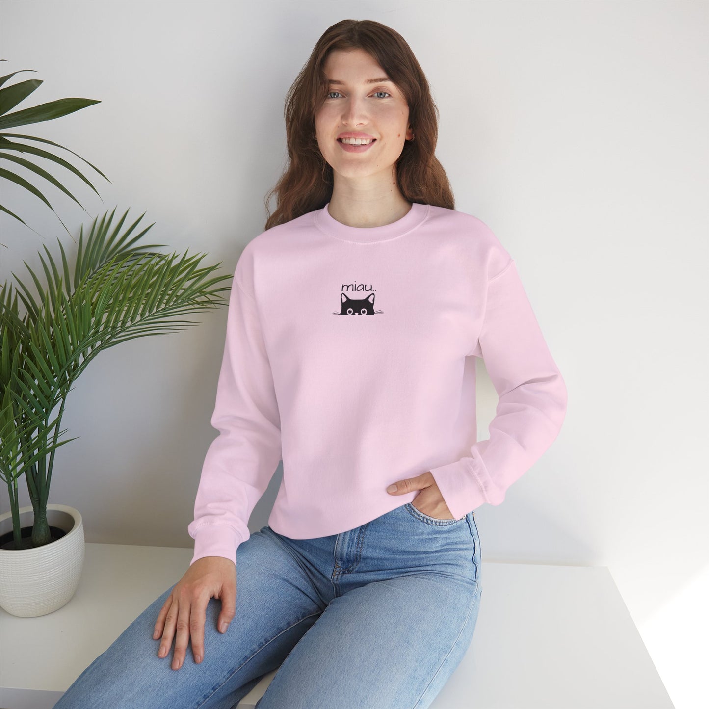 Sudadera unisex de cuello redondo con diseño de gato adorable: perfecta para los amantes de los gatos.
