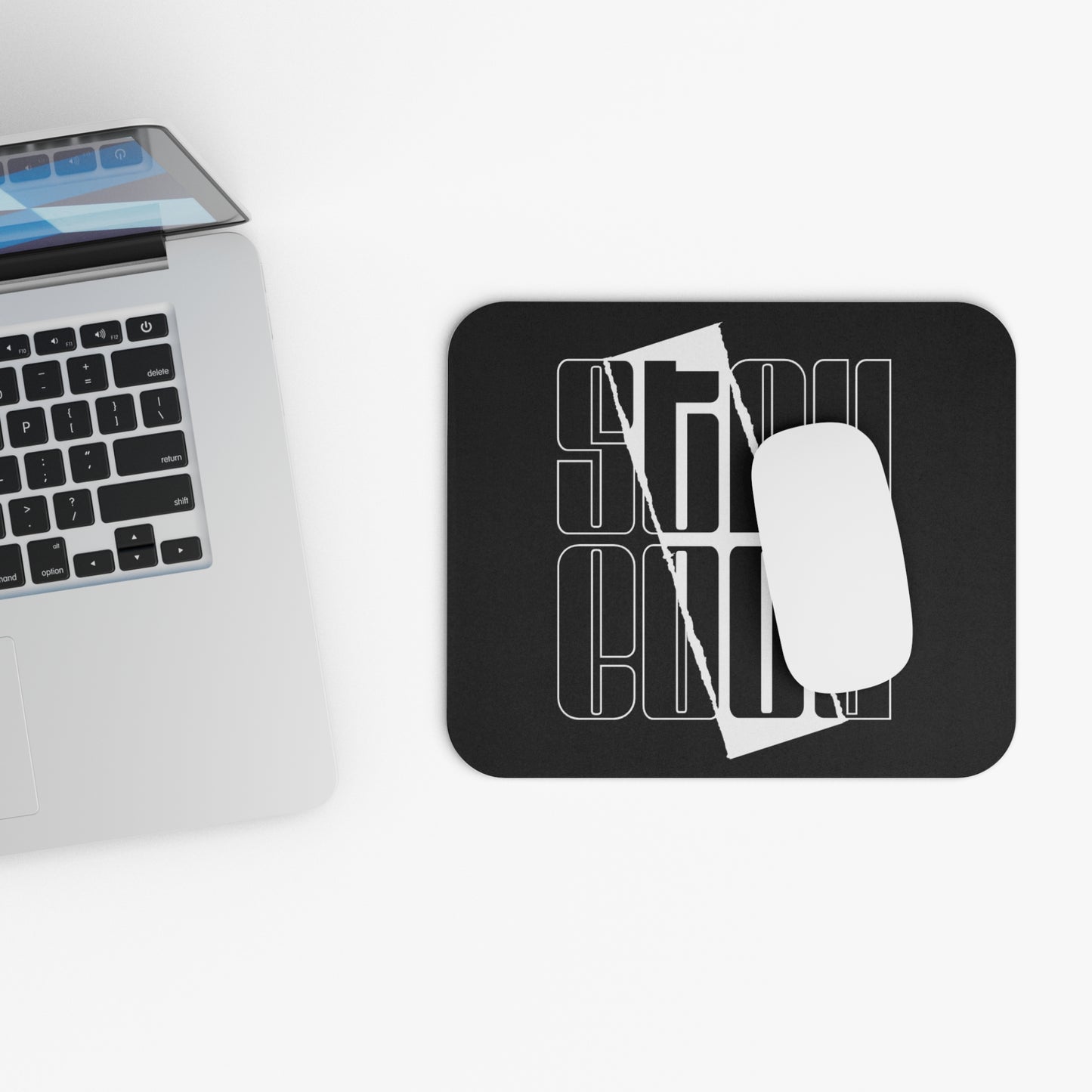 Alfombrilla de ratón Stay Cool: elegante accesorio de escritorio negro para jugadores y profesionales