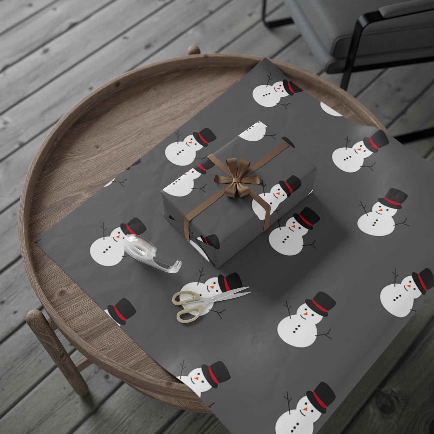 Snowman Pattern Wrapping Paper – Festive Grey Holiday Gift Wrap